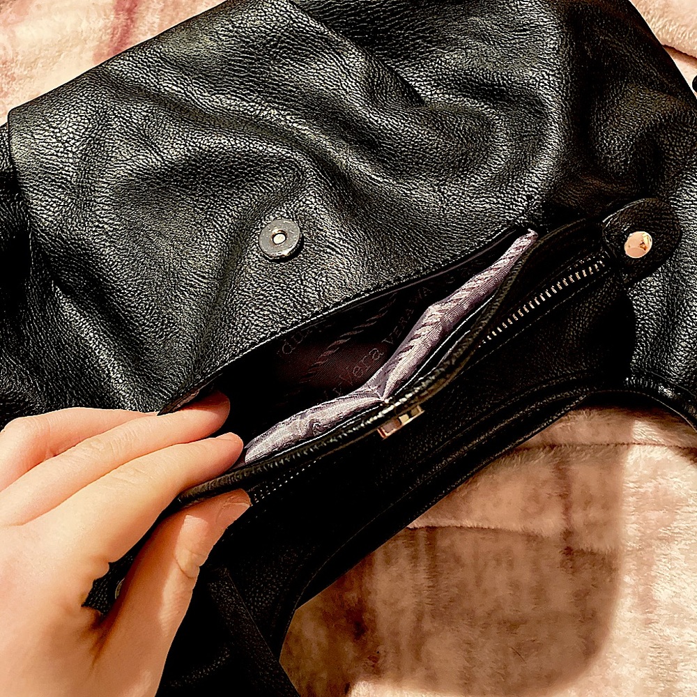 Simply Vera Wang Black Purse - Picture 3 of 7